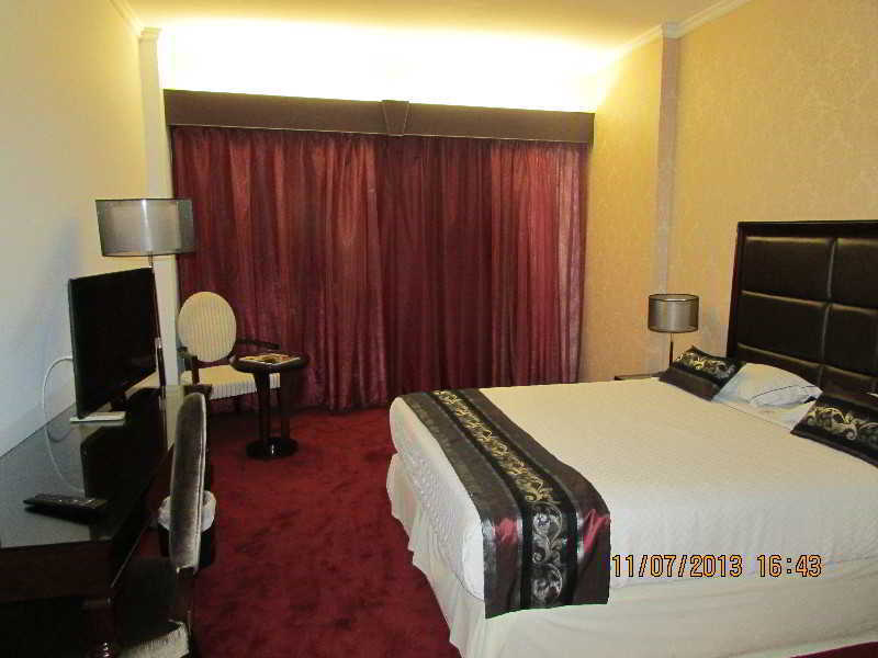 Hotel Vip Grand מאפוטו מראה חיצוני תמונה